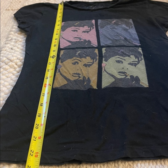 Audrey Hepburn Pop Art Breakfast at Tiffanys 
 T-shirt. Size S - Picture 4 of 5